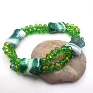 Green glass Irish glow‎ bracelet